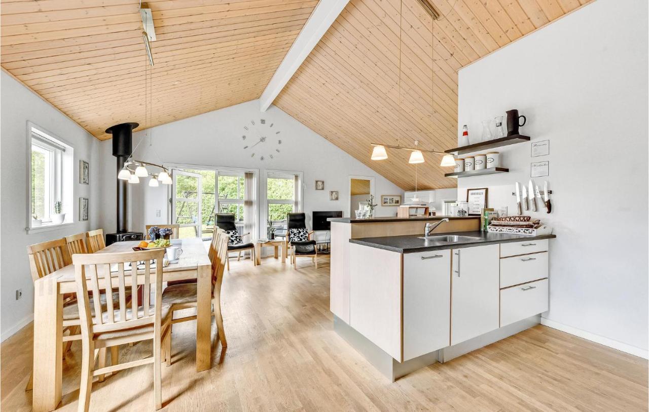 Cozy Home In Tarm With Kitchen Dış mekan fotoğraf